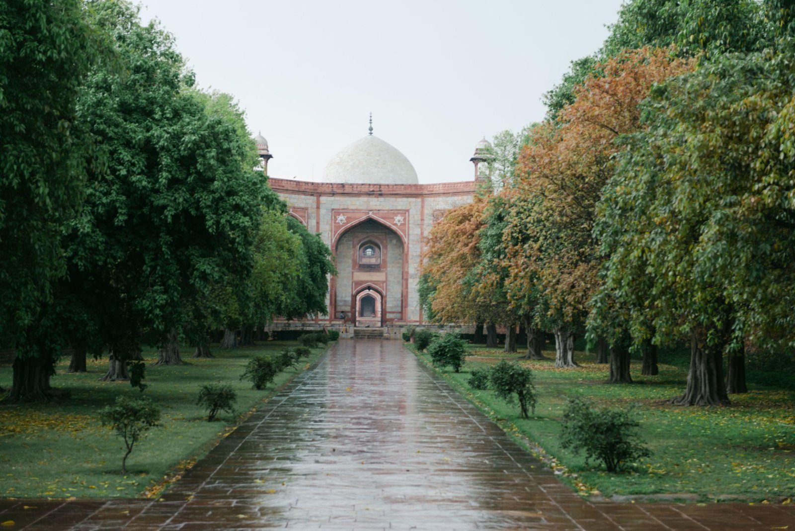 Humayun's Tomb frame 4